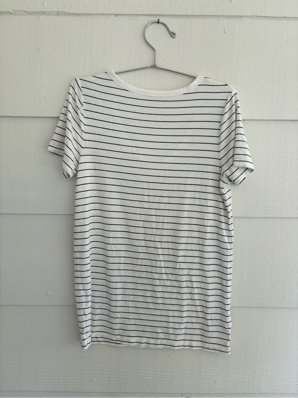 A New Day Striped White Tee XS Minimalist Casual Short Sleeve Scooped Neck - Picture 2 of 5